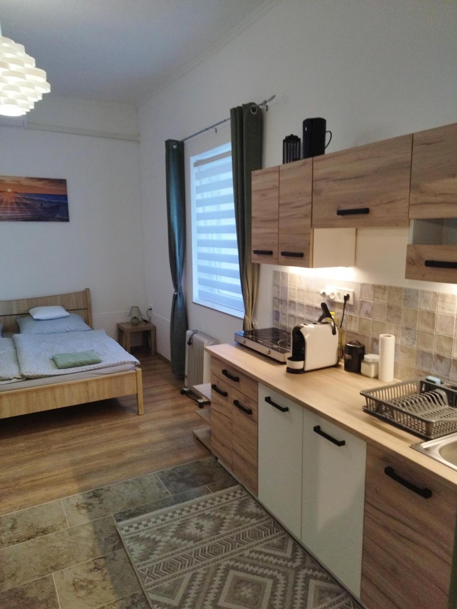 Holling Apartman Fertőboz Exteriér fotografie